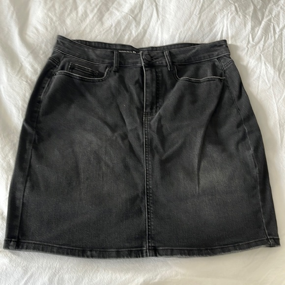 Addition Elle / Penningtons Grey Denim Skirt NWT sz 14 - Picture 1 of 4